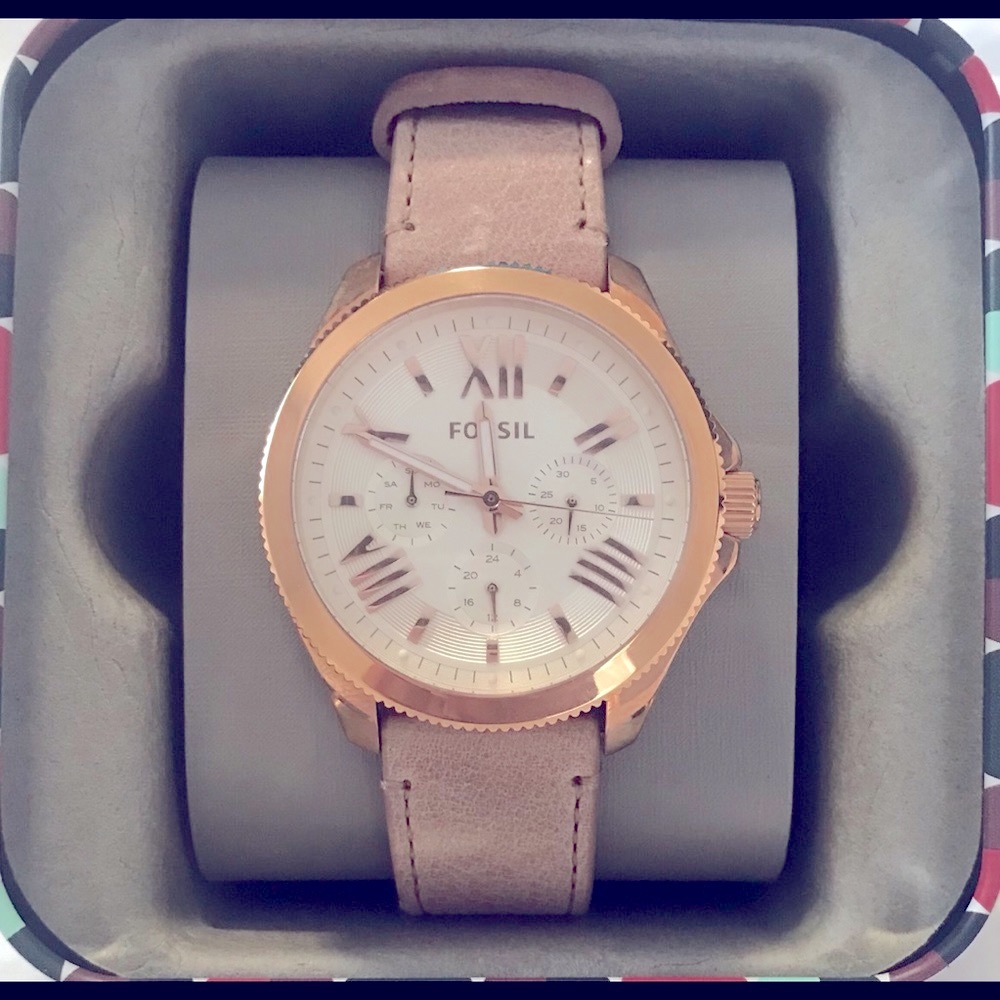 💕🌸NWT! Fossil!! Gorgeous Rose Gold Watch! 💕💕